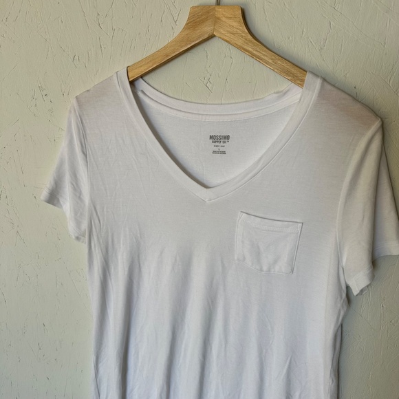 Mossimo Supply Co. Women's White Rayon Short Sleeve V-Neck Pocket T-shirt Large - Picture 4 of 7